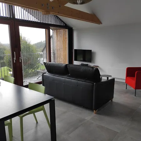 Au Simply Apartment